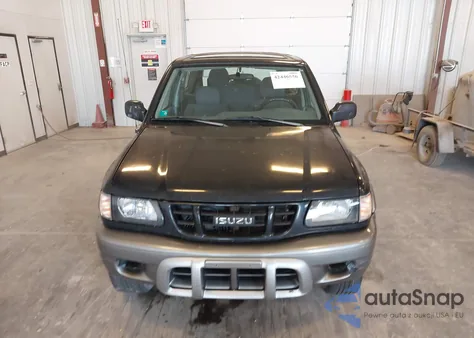 2002 Isuzu Rodeo Sport S 3.2L V6 Hard Top/S 3.2L V6 Soft Top z USA, uszkodzony, nr VIN 4S2CM57W124335034